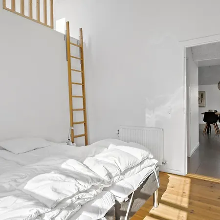 Feriehus Stunning In With Sauna