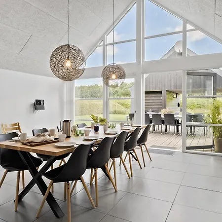 Feriehus Stunning In With Sauna Hadsund