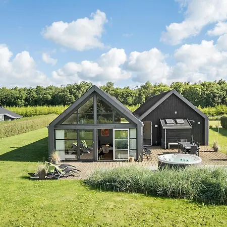 Stunning In With Sauna Feriehus Hadsund