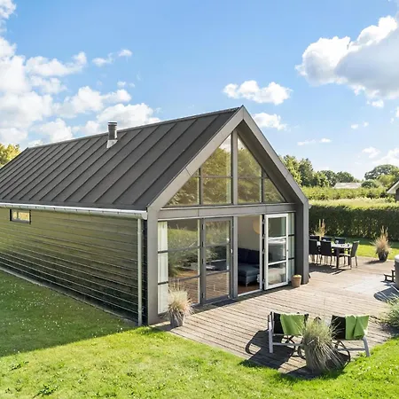 Stunning In With Sauna Feriehus *