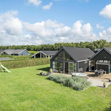 Stunning In With Sauna Holiday home
