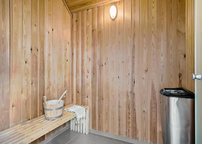 Stunning In With Sauna Hadsund